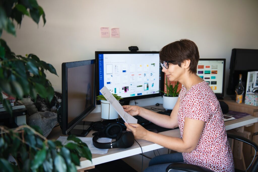 woman preparing contents for her site